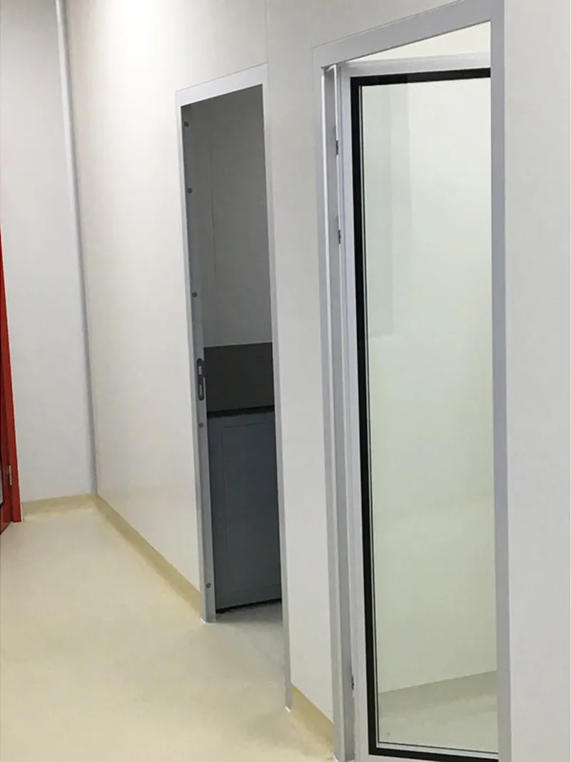 Clean room glass door